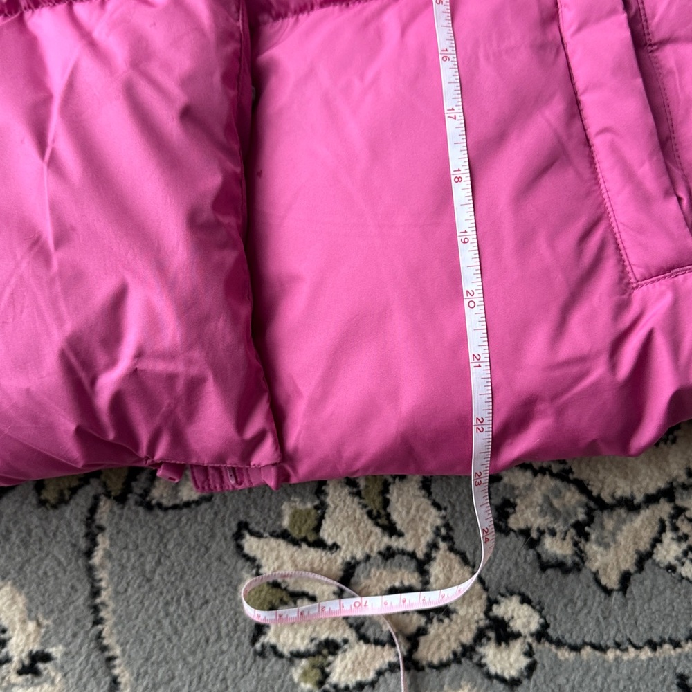 Old Navy Pink Puffer Cropped Vest - Picture 3 of 3